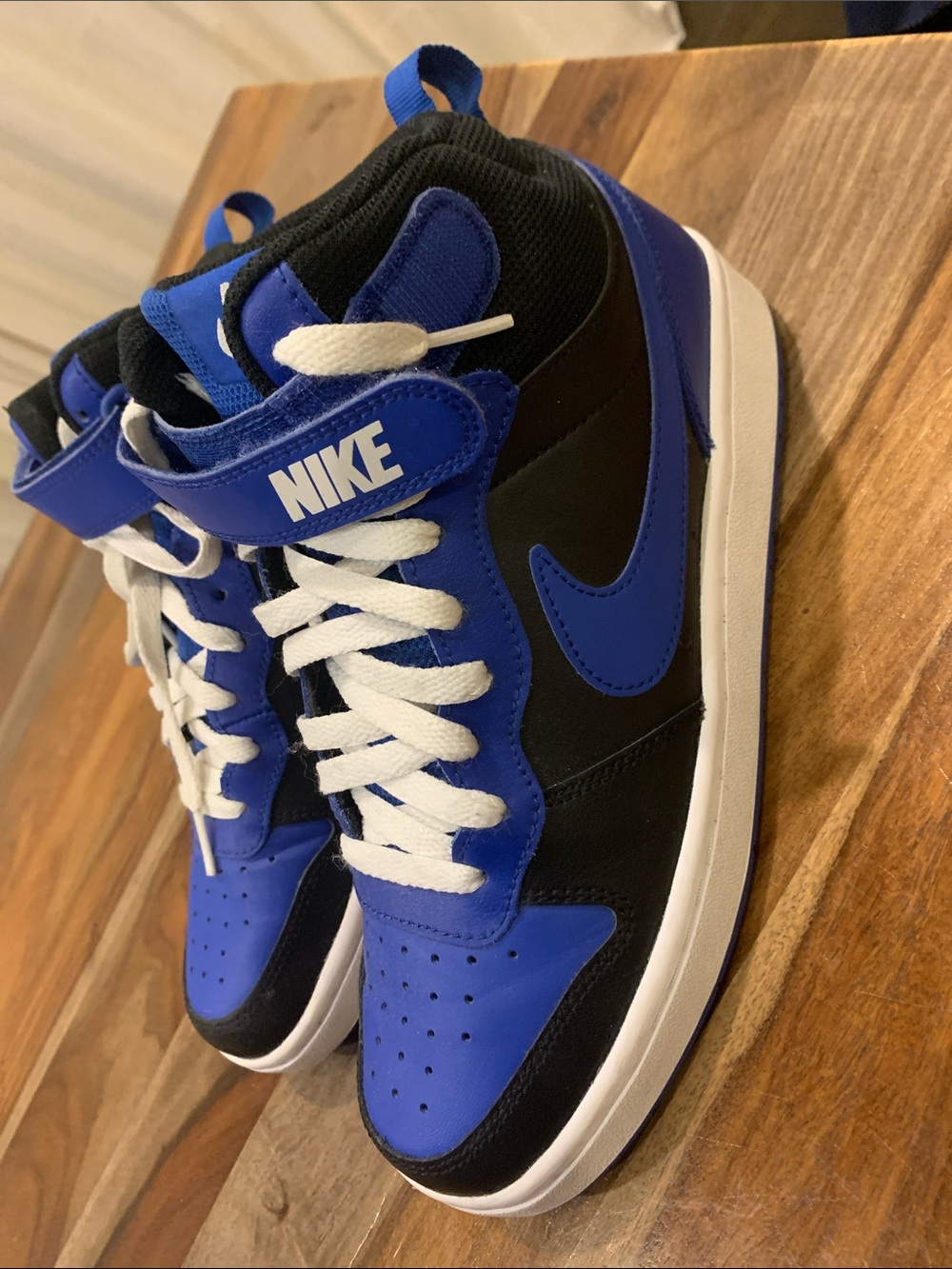 Nike High-Top Sneakers in Black, Blue and White